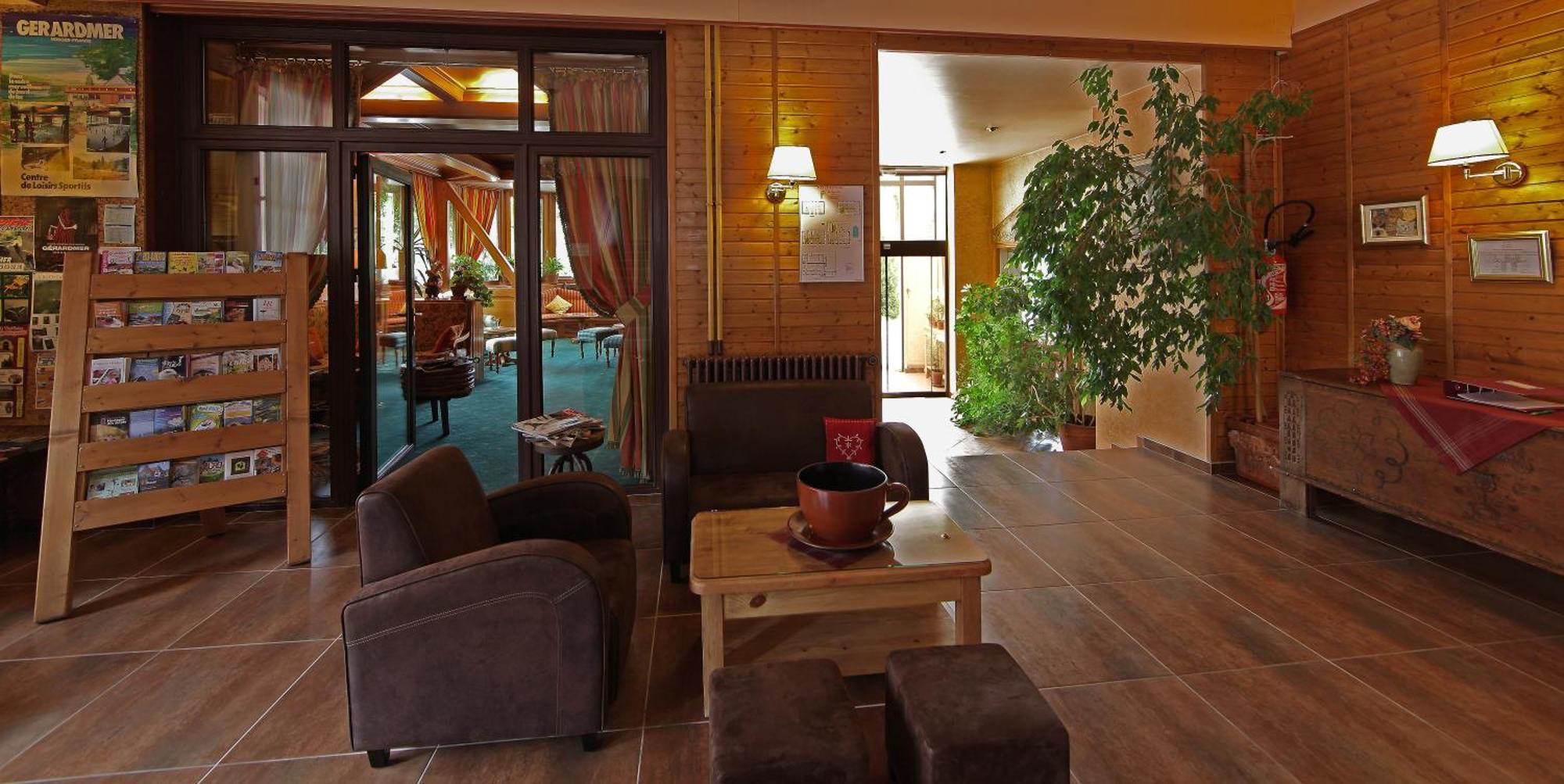 Les Loges Du Parc Hotel เฌราร์แมร์ ภายนอก รูปภาพ