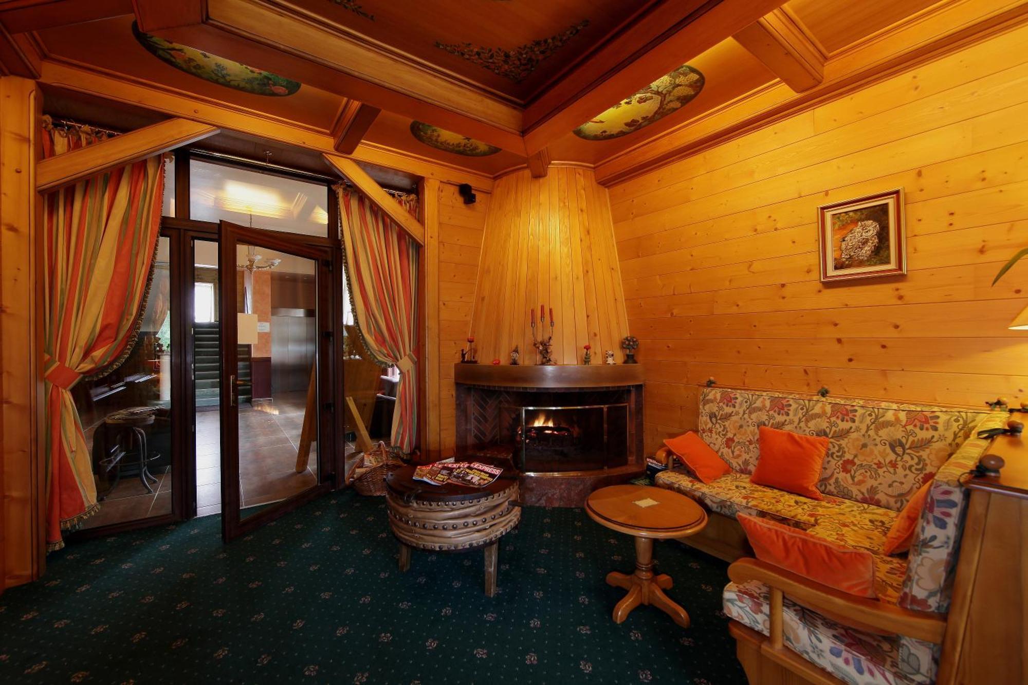 Les Loges Du Parc Hotel เฌราร์แมร์ ภายนอก รูปภาพ